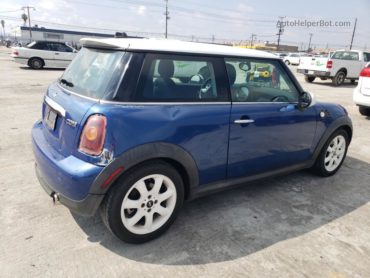 2007 Mini Cooper  Blue vin: WMWMF33577TT59098