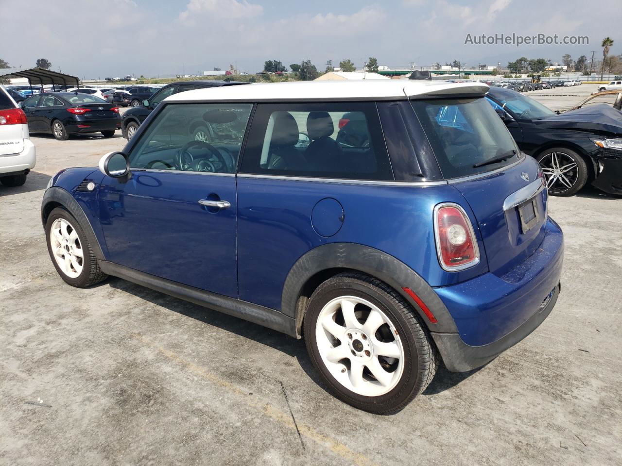 2007 Mini Cooper  Blue vin: WMWMF33577TT59098