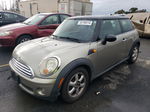 2007 Mini Cooper  Золотой vin: WMWMF33587TT57408