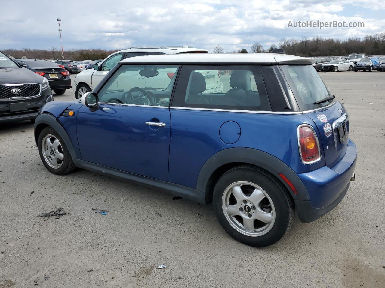 2007 Mini Cooper  Blue vin: WMWMF33587TT58672