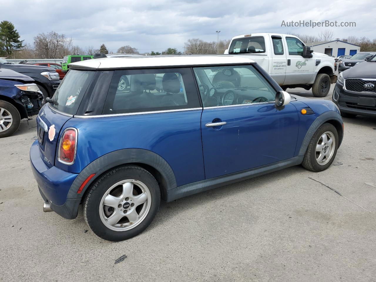 2007 Mini Cooper  Blue vin: WMWMF33587TT58672