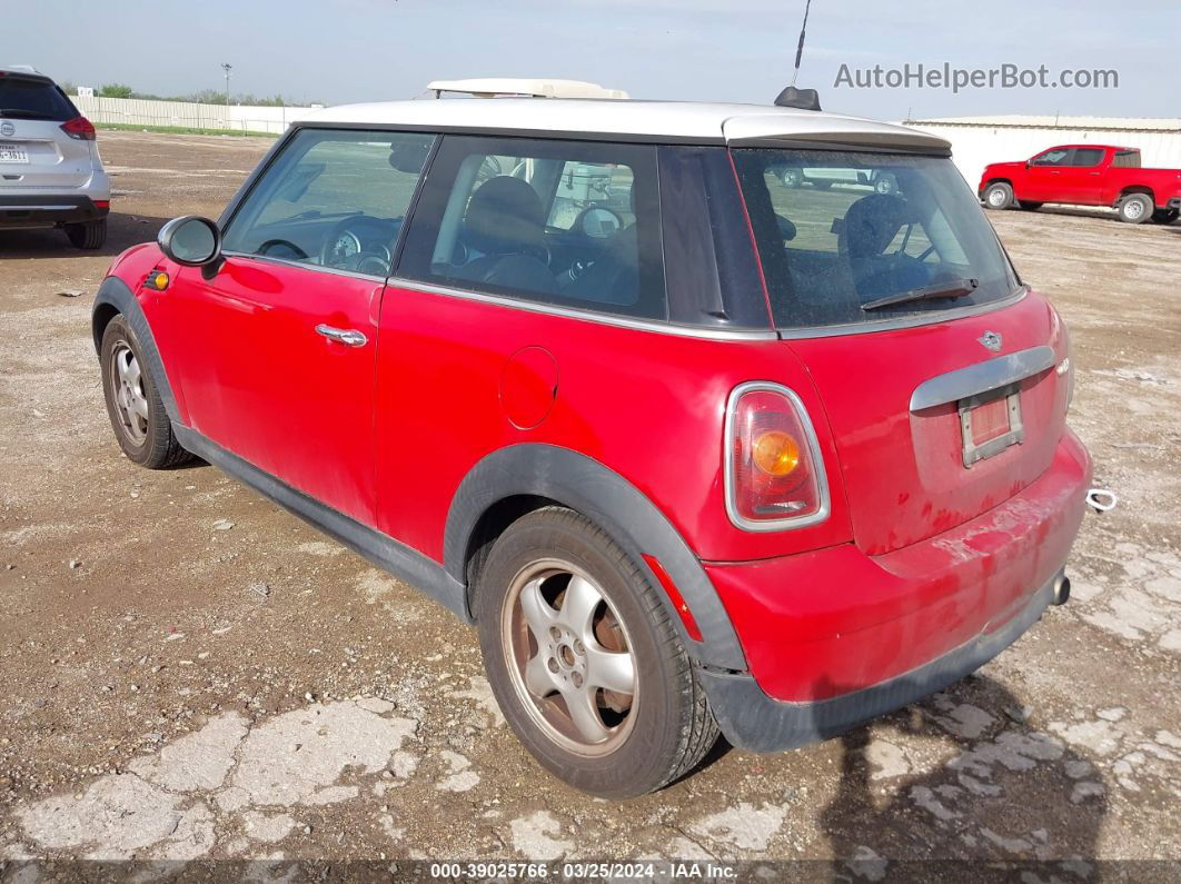 2007 Mini Cooper   Red vin: WMWMF33597TL77361