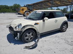 2007 Mini Cooper  White vin: WMWMF33597TT57496