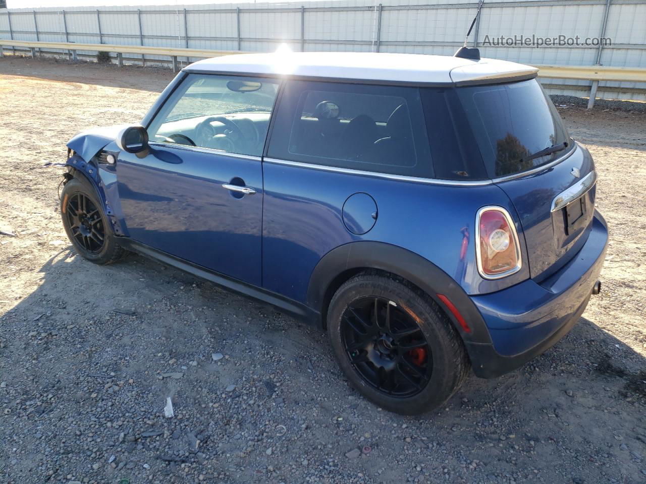 2007 Mini Cooper  Blue vin: WMWMF33597TT59202