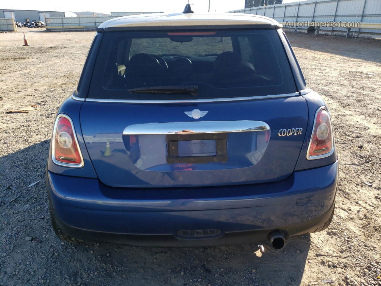 2007 Mini Cooper  Blue vin: WMWMF33597TT59202