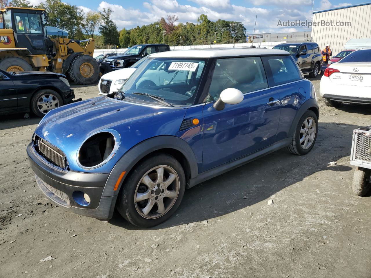 2007 Mini Cooper  Blue vin: WMWMF335X7TL68085