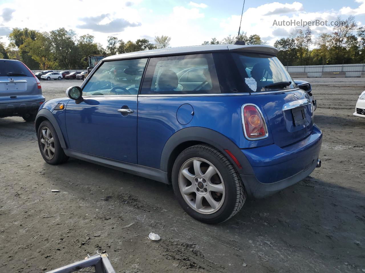 2007 Mini Cooper  Blue vin: WMWMF335X7TL68085