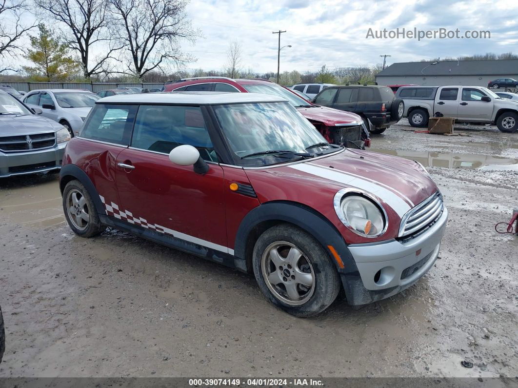 2007 Mini Cooper   Maroon vin: WMWMF335X7TU61852