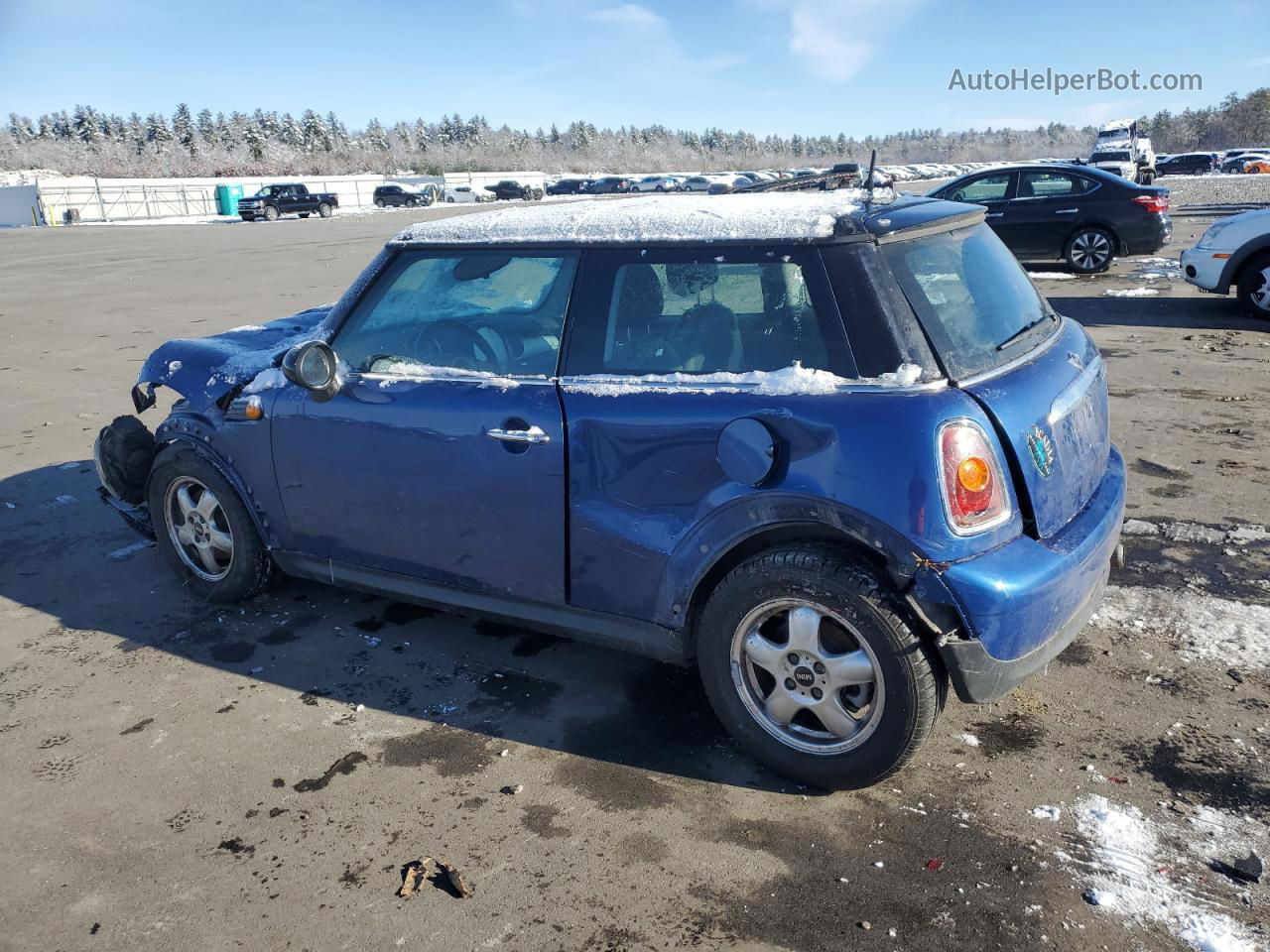 2007 Mini Cooper  Blue vin: WMWMF335X7TU62872