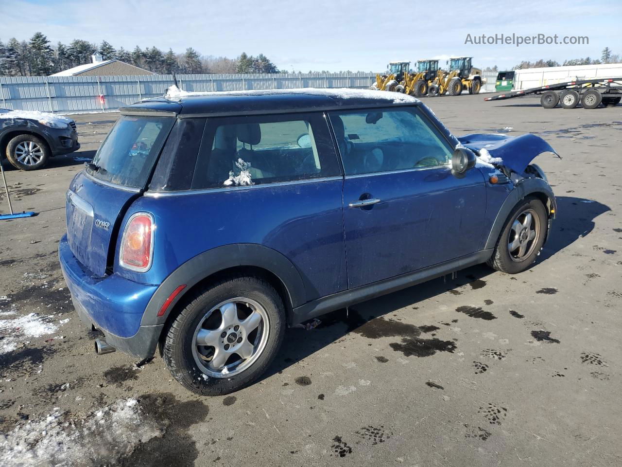 2007 Mini Cooper  Blue vin: WMWMF335X7TU62872