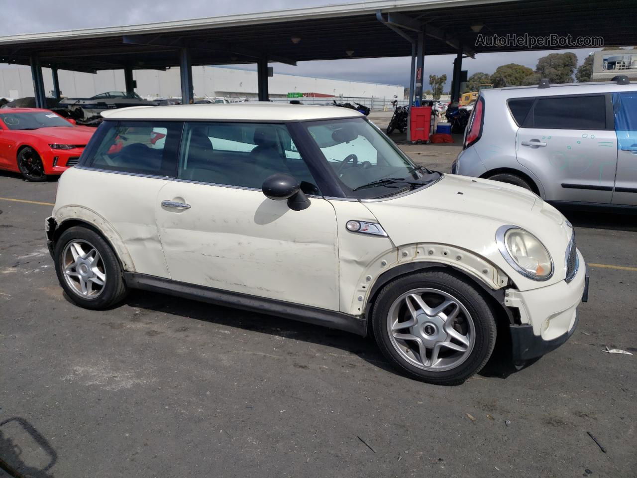 2007 Mini Cooper S Cream vin: WMWMF73507TL92385