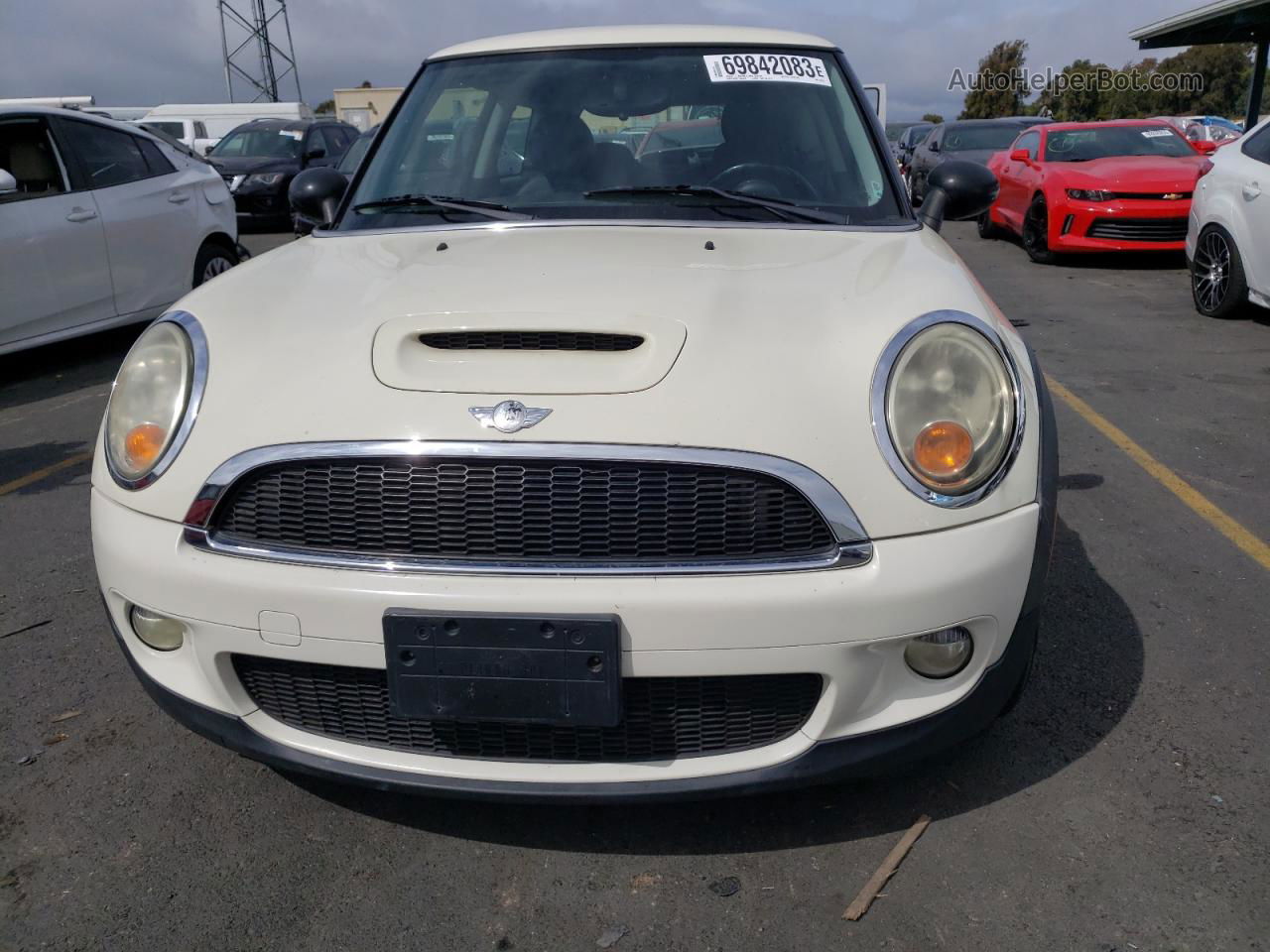 2007 Mini Cooper S Cream vin: WMWMF73507TL92385