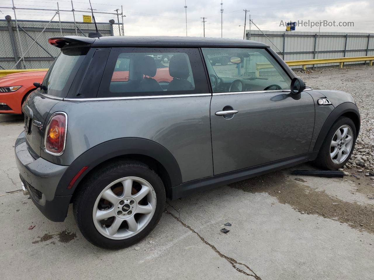 2007 Mini Cooper S Gray vin: WMWMF73517TT86109