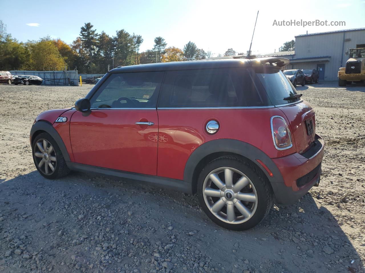 2007 Mini Cooper S Red vin: WMWMF73527TL87673