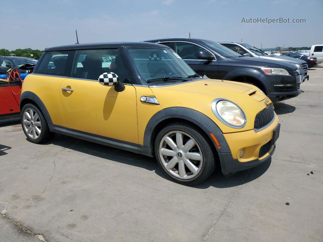 2007 Mini Cooper S Yellow vin: WMWMF73537TV31568