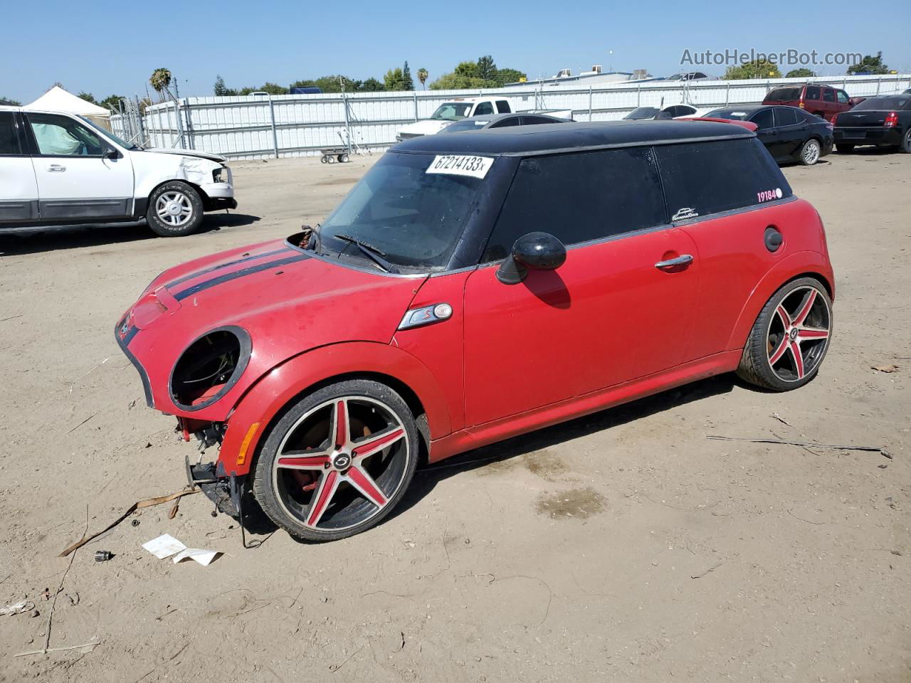 2007 Mini Cooper S Red vin: WMWMF73577TT82629