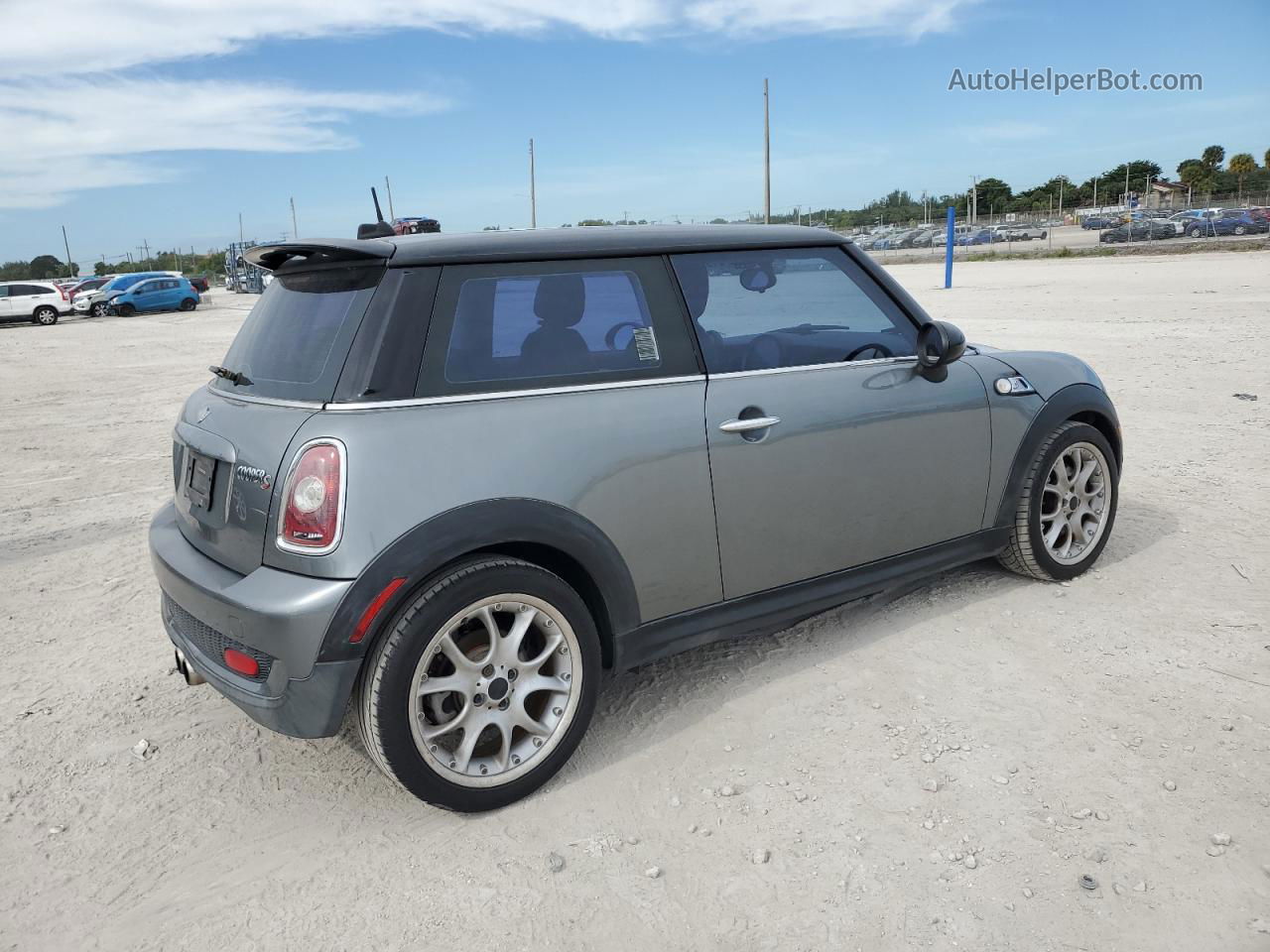 2007 Mini Cooper S Gray vin: WMWMF73587TL89573