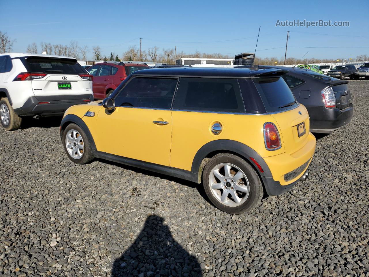 2007 Mini Cooper S Yellow vin: WMWMF73587TV30545