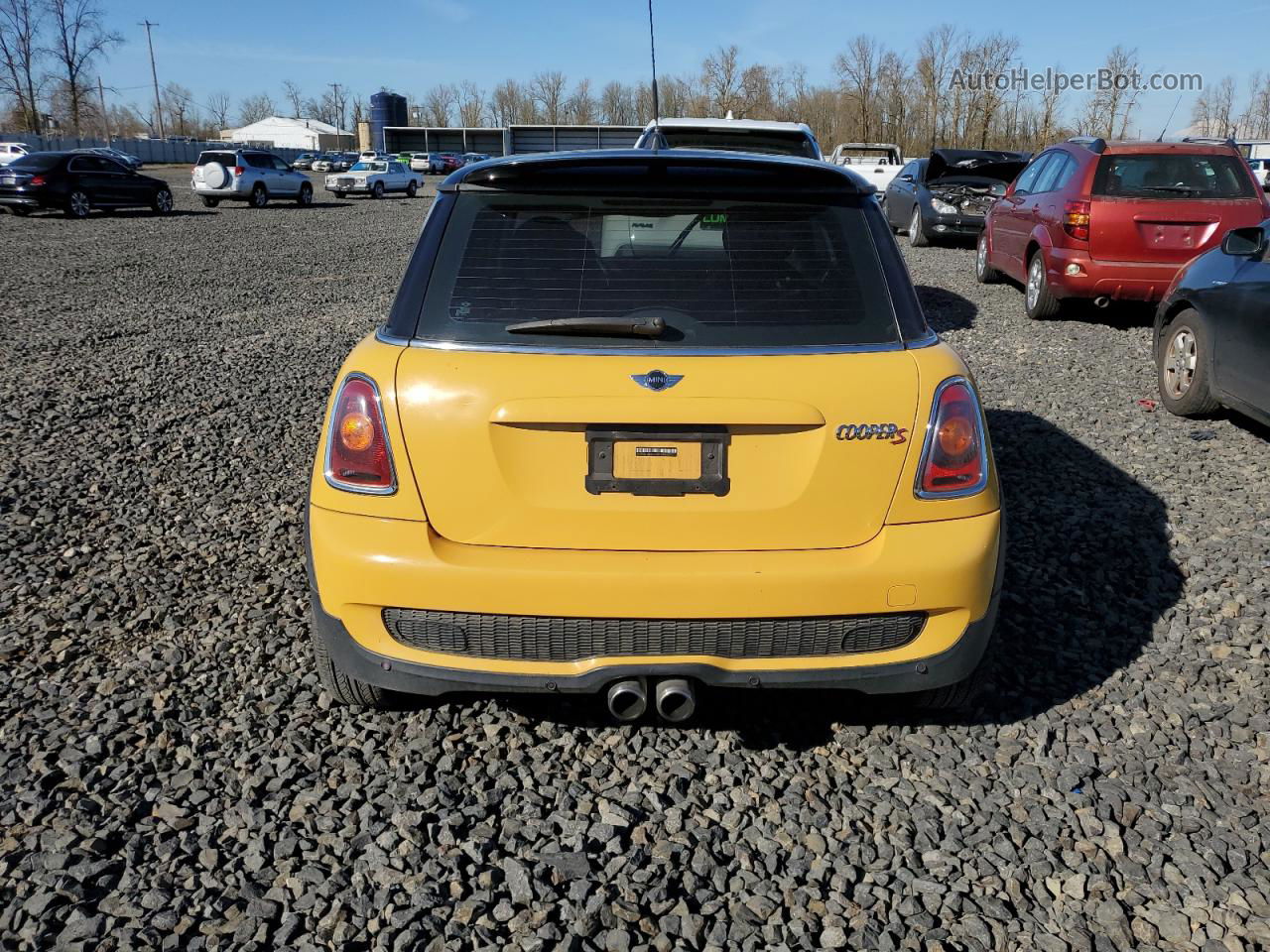 2007 Mini Cooper S Yellow vin: WMWMF73587TV30545