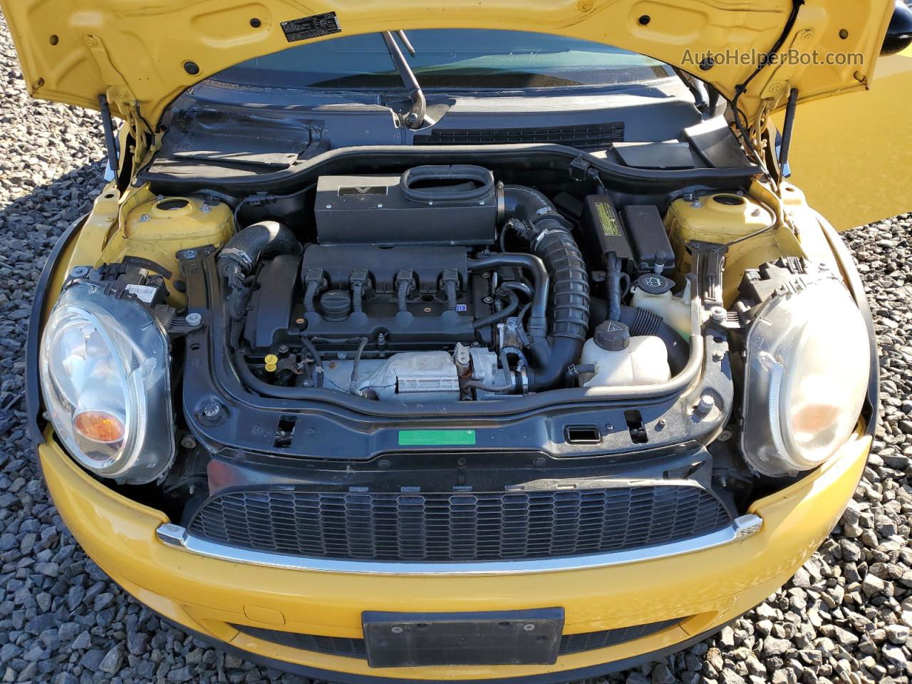 2007 Mini Cooper S Yellow vin: WMWMF73587TV30545