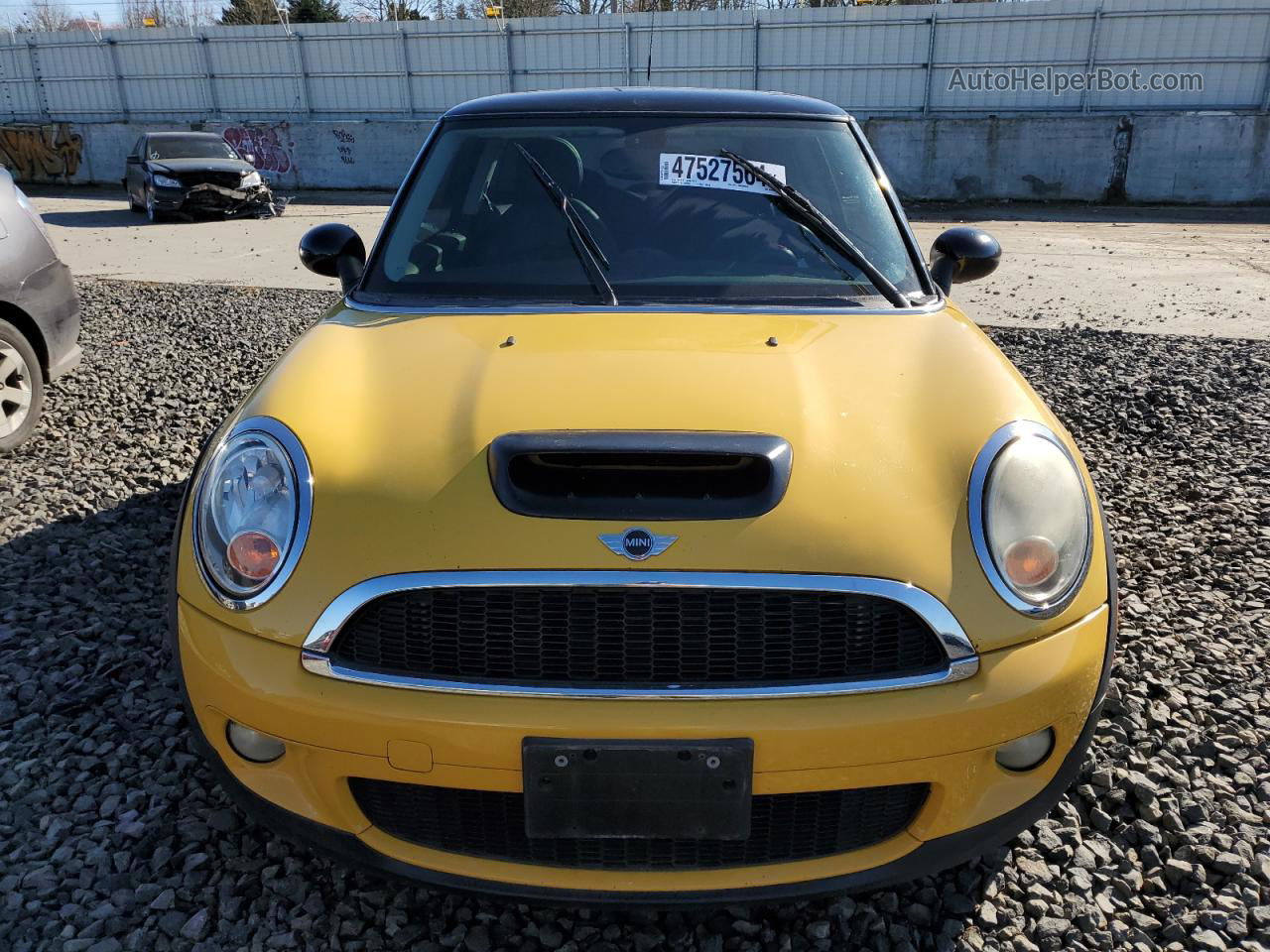 2007 Mini Cooper S Yellow vin: WMWMF73587TV30545