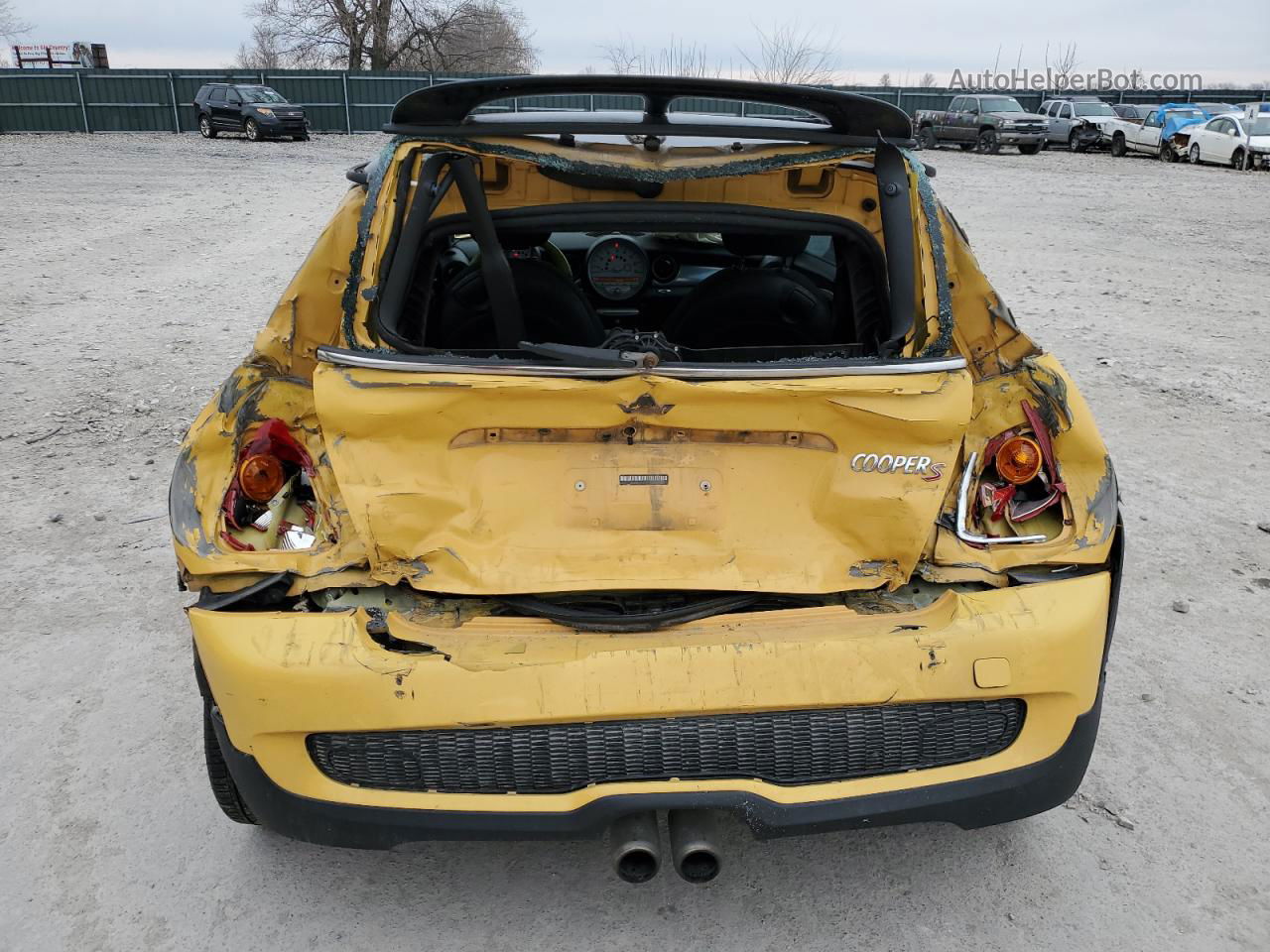 2007 Mini Cooper S Yellow vin: WMWMF73597TT83250