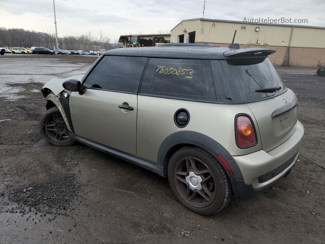 2007 Mini Cooper S Золотой vin: WMWMF735X7TL91650