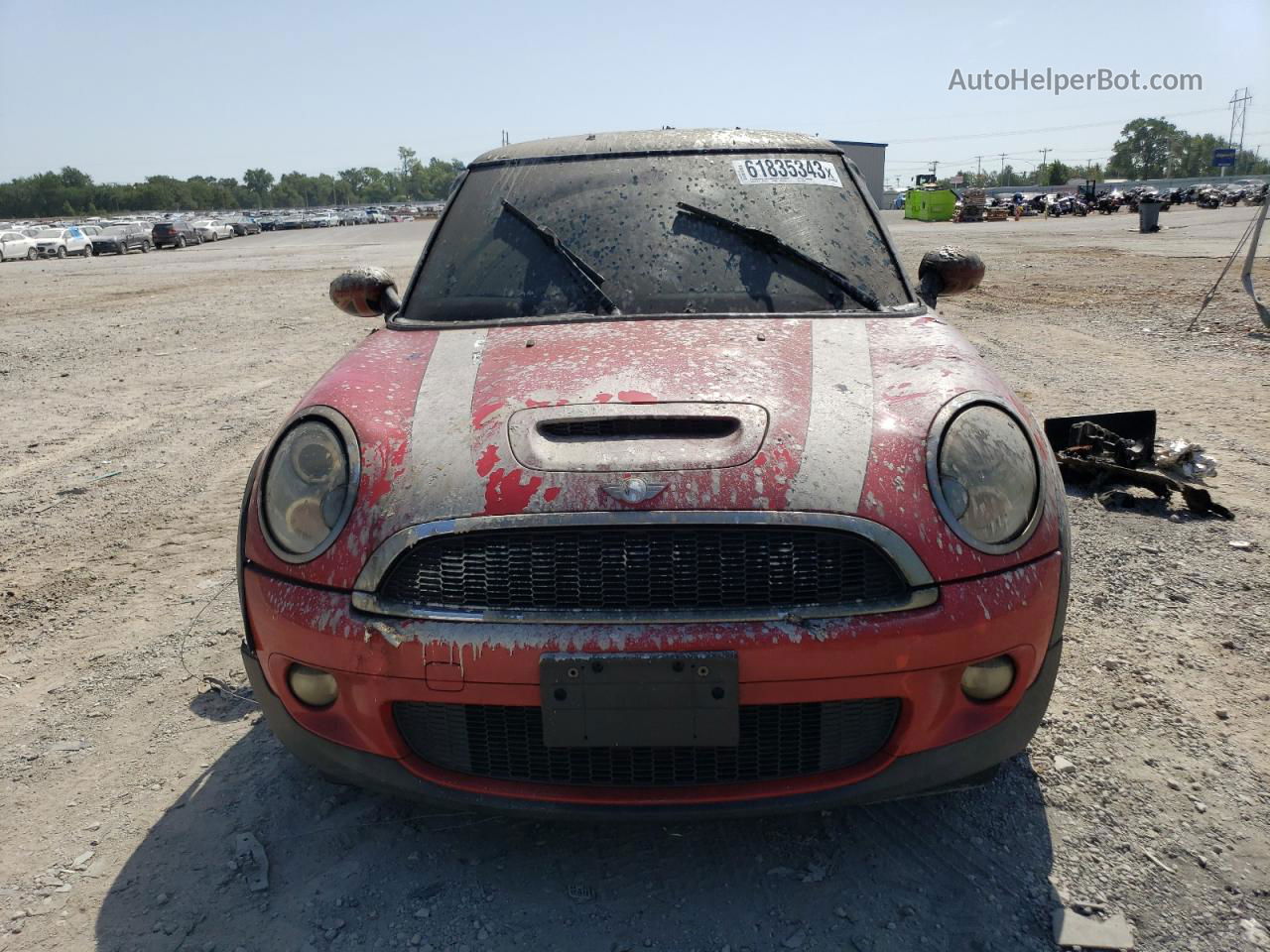 2007 Mini Cooper S Red vin: WMWMF735X7TT83659