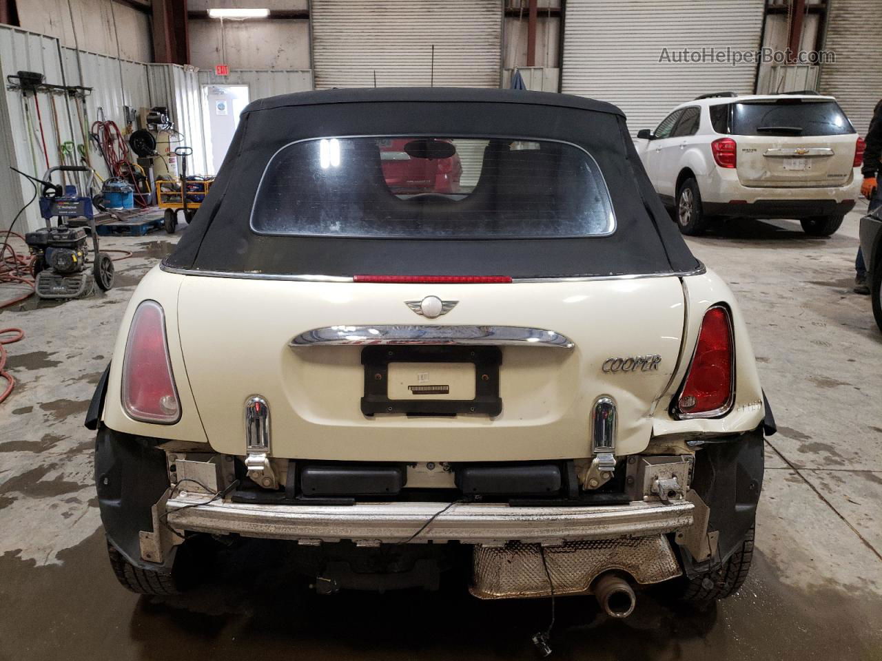 2007 Mini Cooper  Cream vin: WMWRF33517TG16975