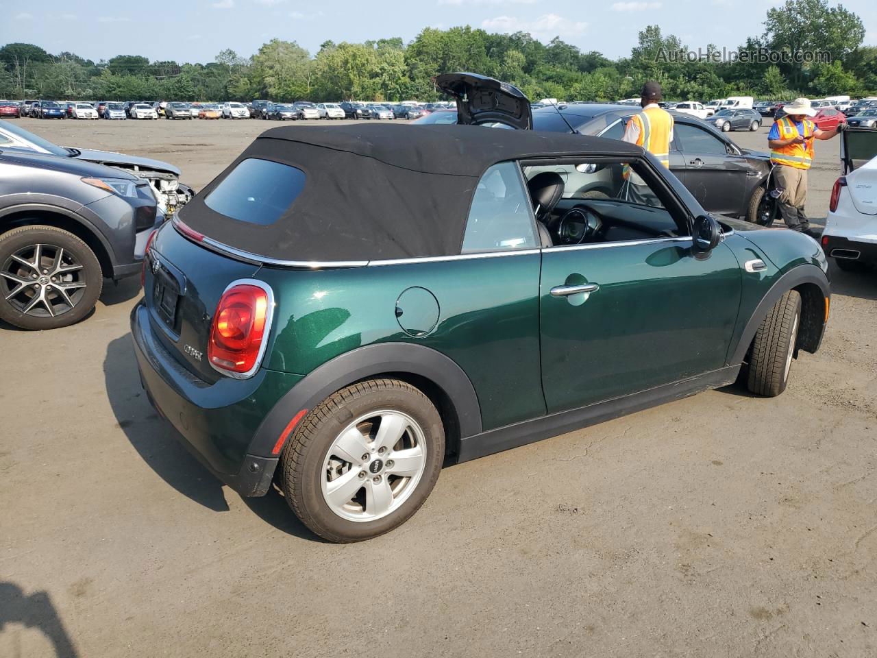 2018 Mini Cooper  Green vin: WMWWG5C59J3D00923