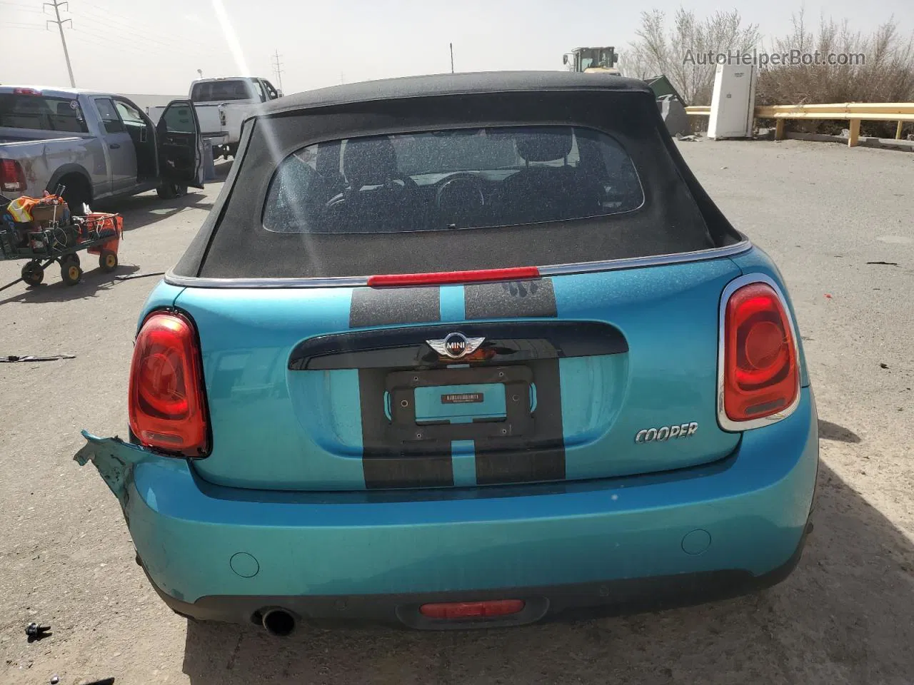 2018 Mini Cooper  Teal vin: WMWWG5C5XJ3D00672