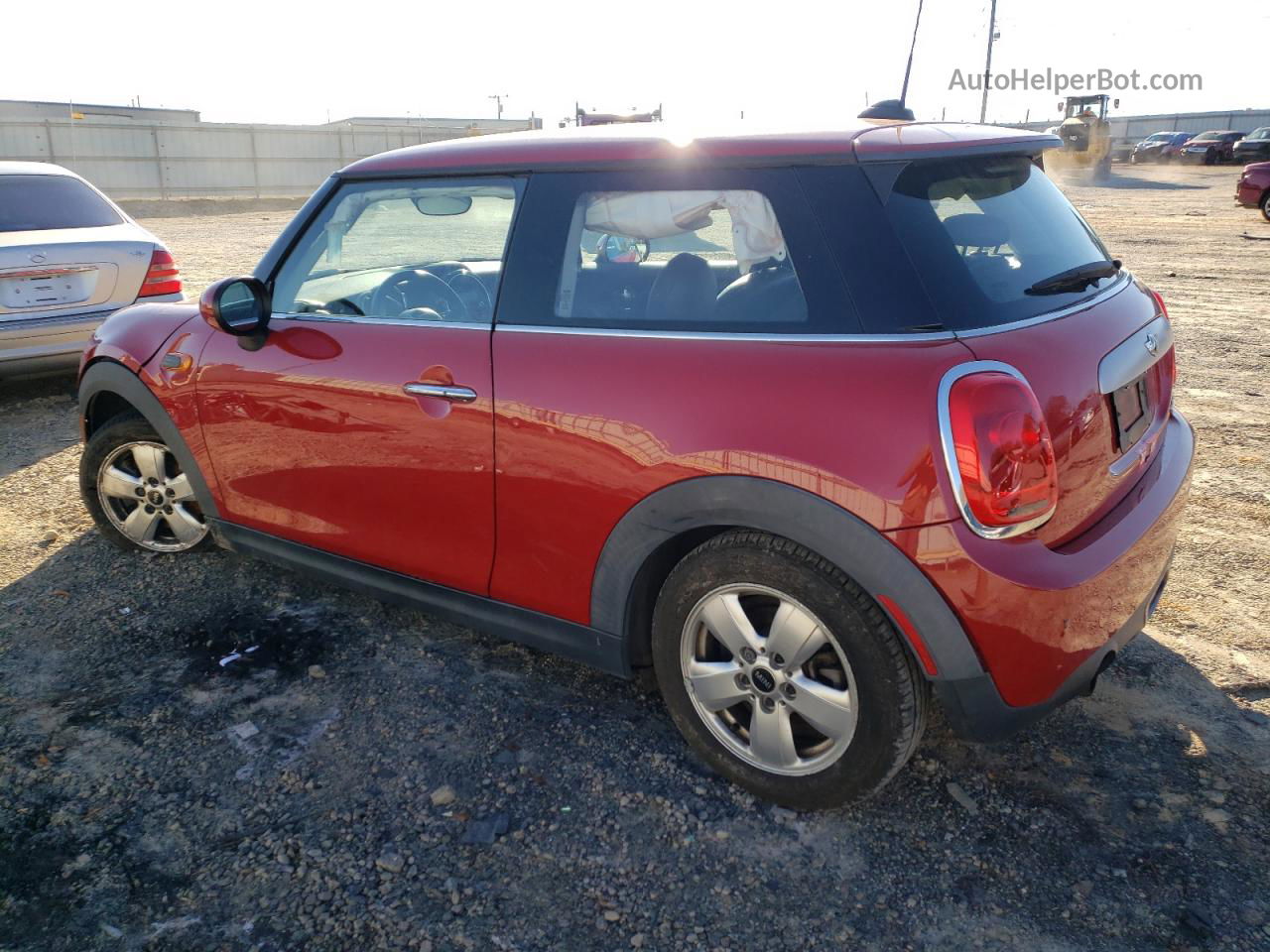 2015 Mini Cooper  Red vin: WMWXM5C52F3A59145