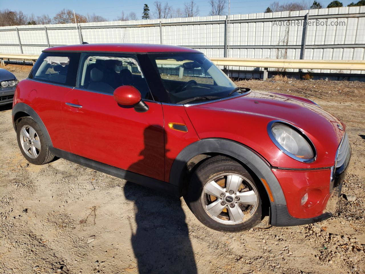 2015 Mini Cooper  Red vin: WMWXM5C52F3A59145