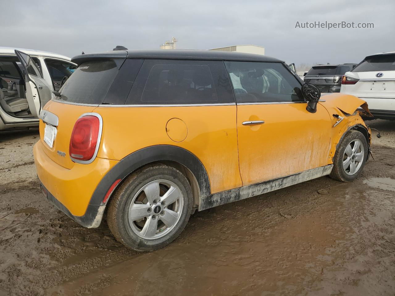 2015 Mini Cooper  Orange vin: WMWXM5C52FT973165