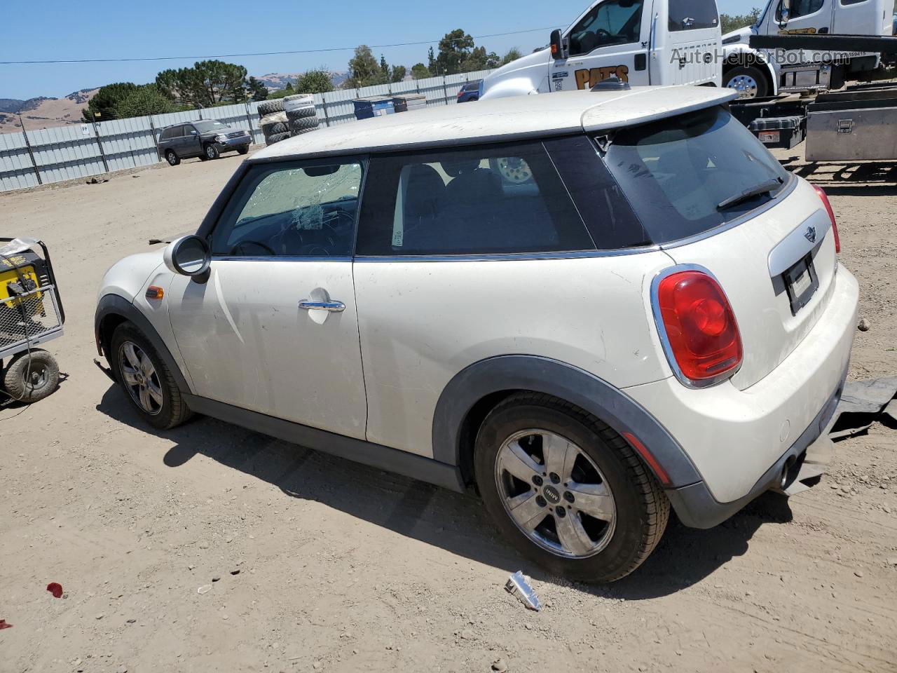 2015 Mini Cooper  Cream vin: WMWXM5C53F3A59767