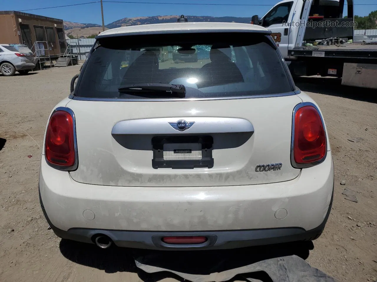 2015 Mini Cooper  Cream vin: WMWXM5C53F3A59767