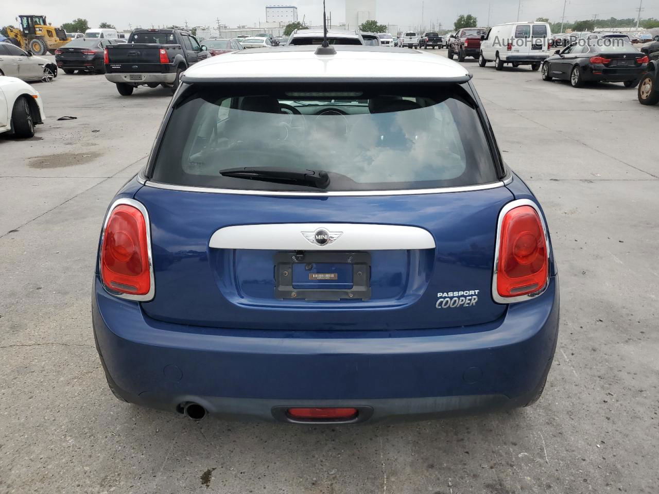 2015 Mini Cooper  Blue vin: WMWXM5C56F3A60055