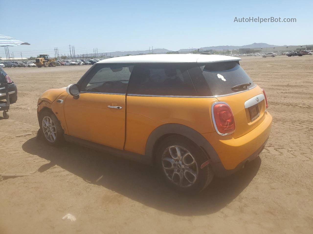 2015 Mini Cooper  Orange vin: WMWXM5C57F3A96644