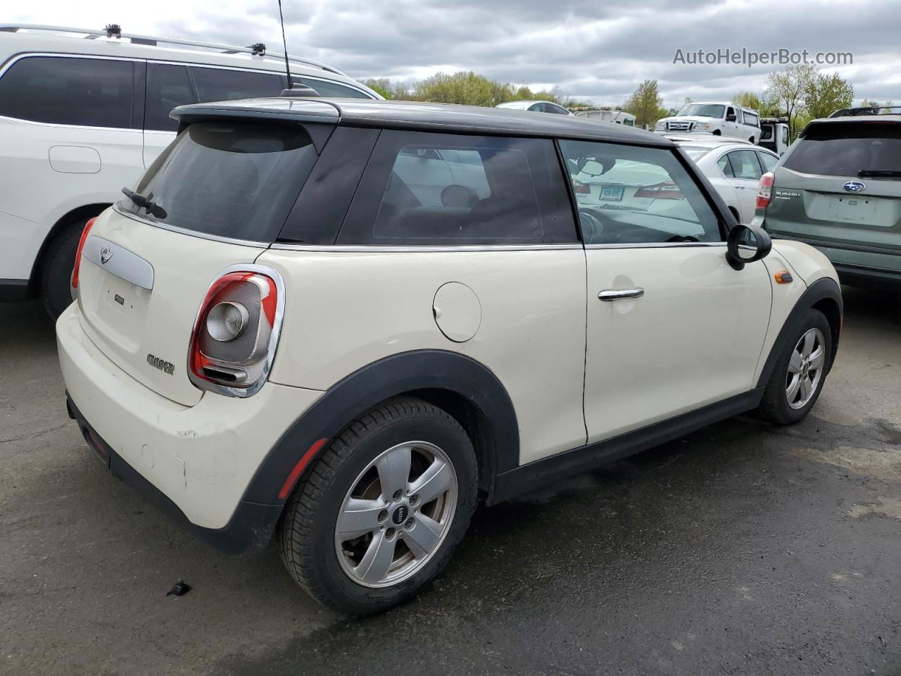 2015 Mini Cooper  Cream vin: WMWXM5C58F3A56413