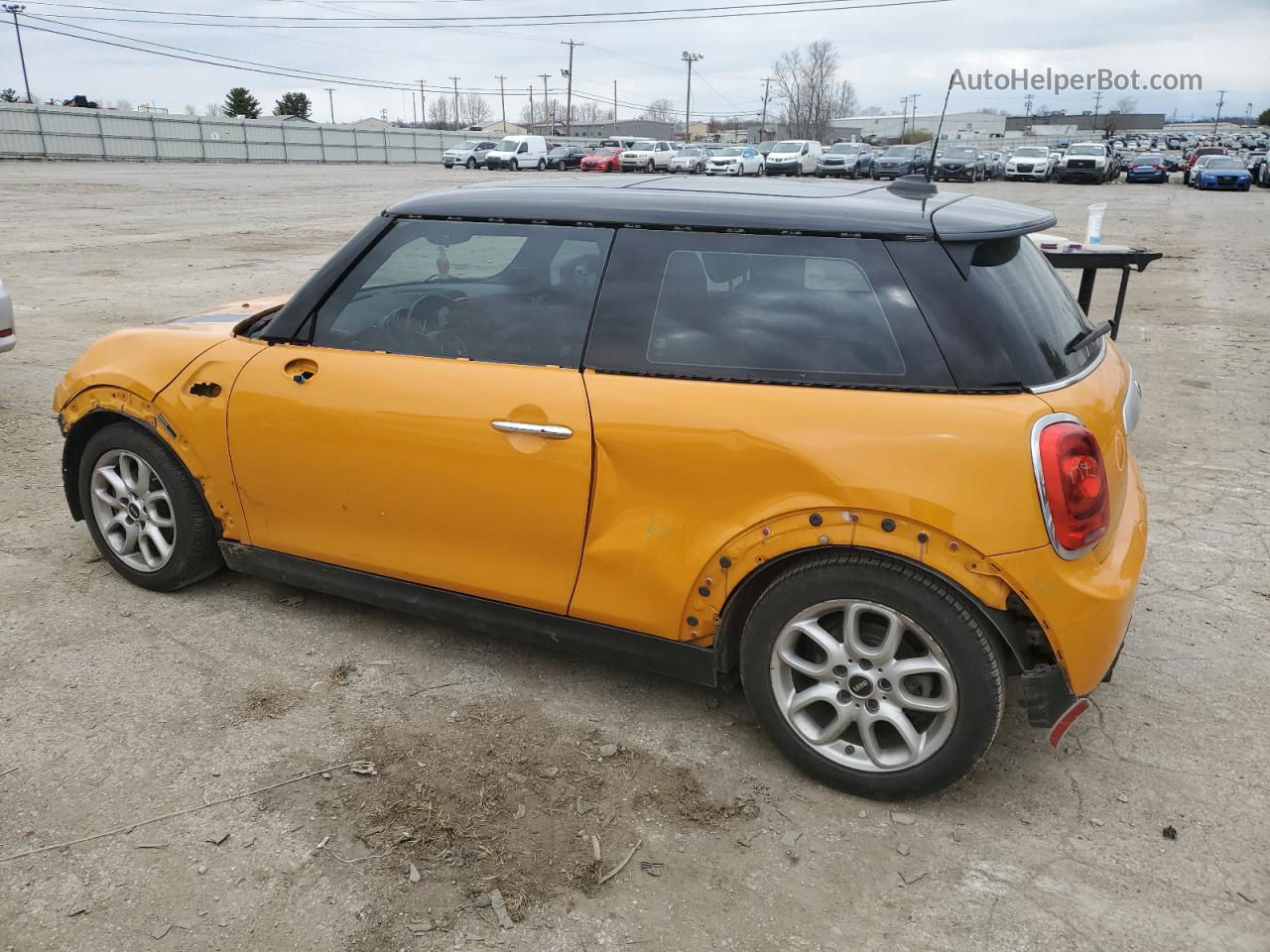 2015 Mini Cooper  Orange vin: WMWXM5C5XFT938213