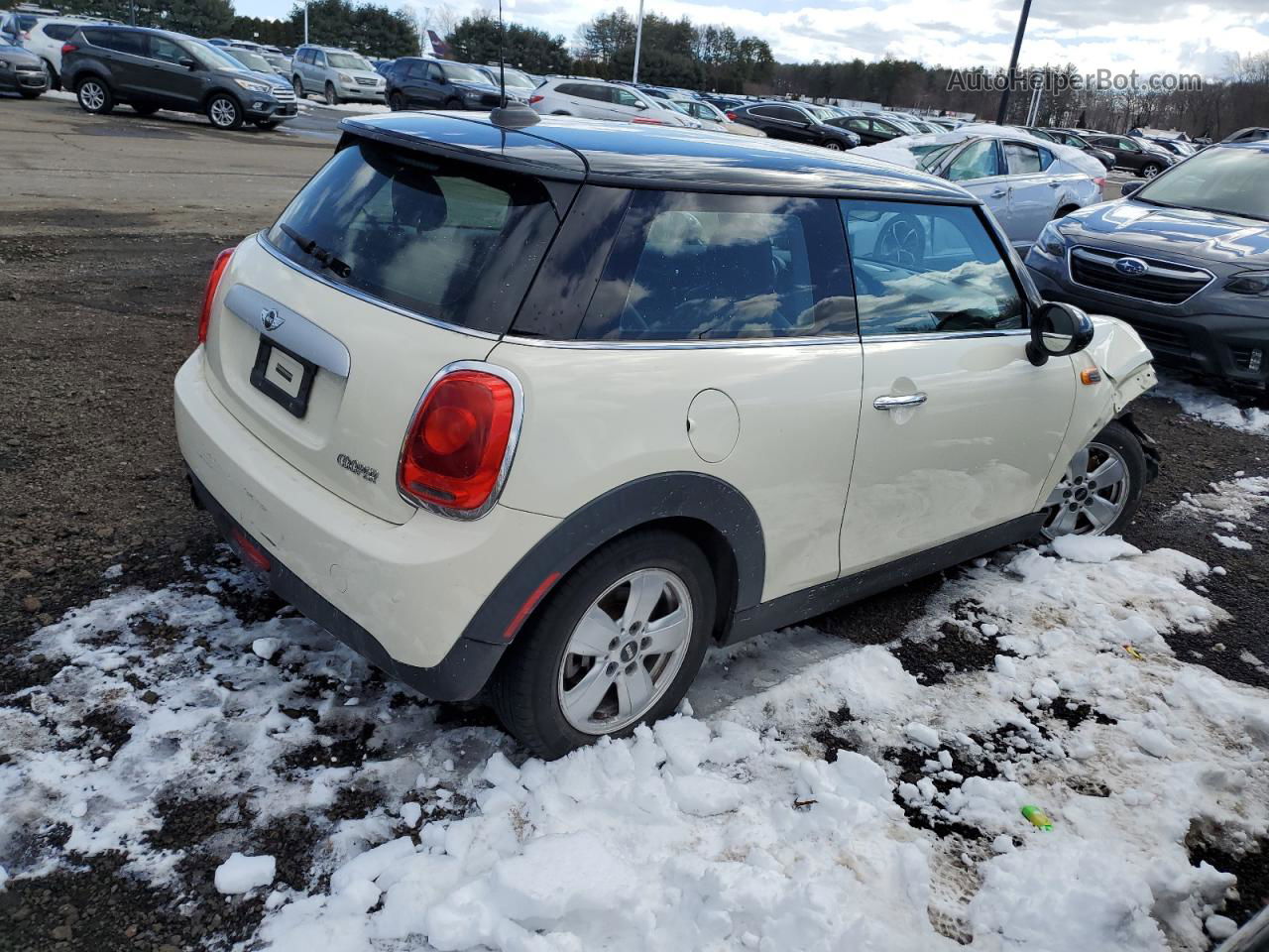 2015 Mini Cooper  White vin: WMWXM5C5XFT942505