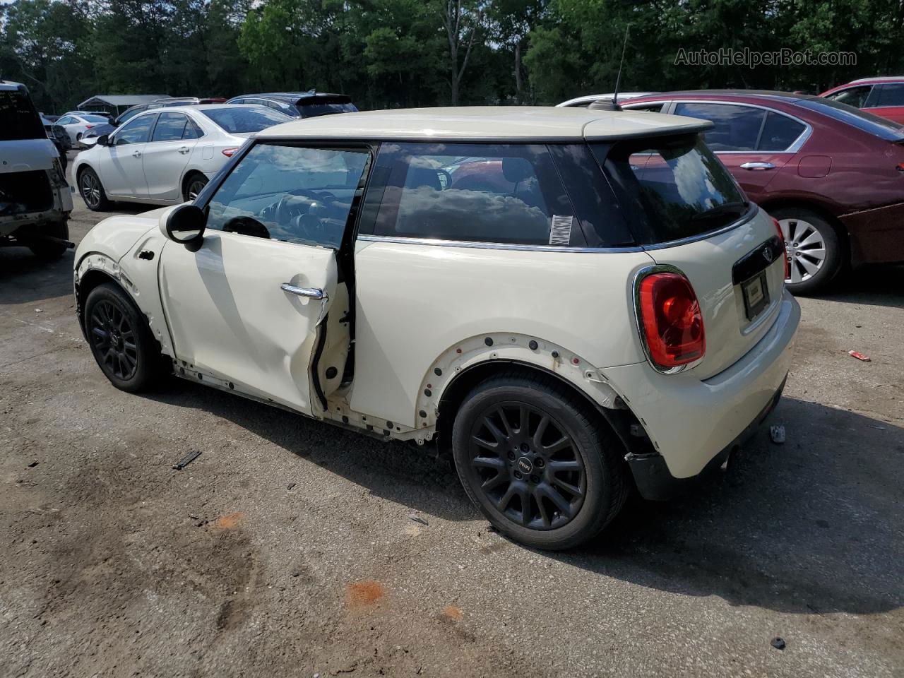 2018 Mini Cooper  Бежевый vin: WMWXP5C50J2G62052