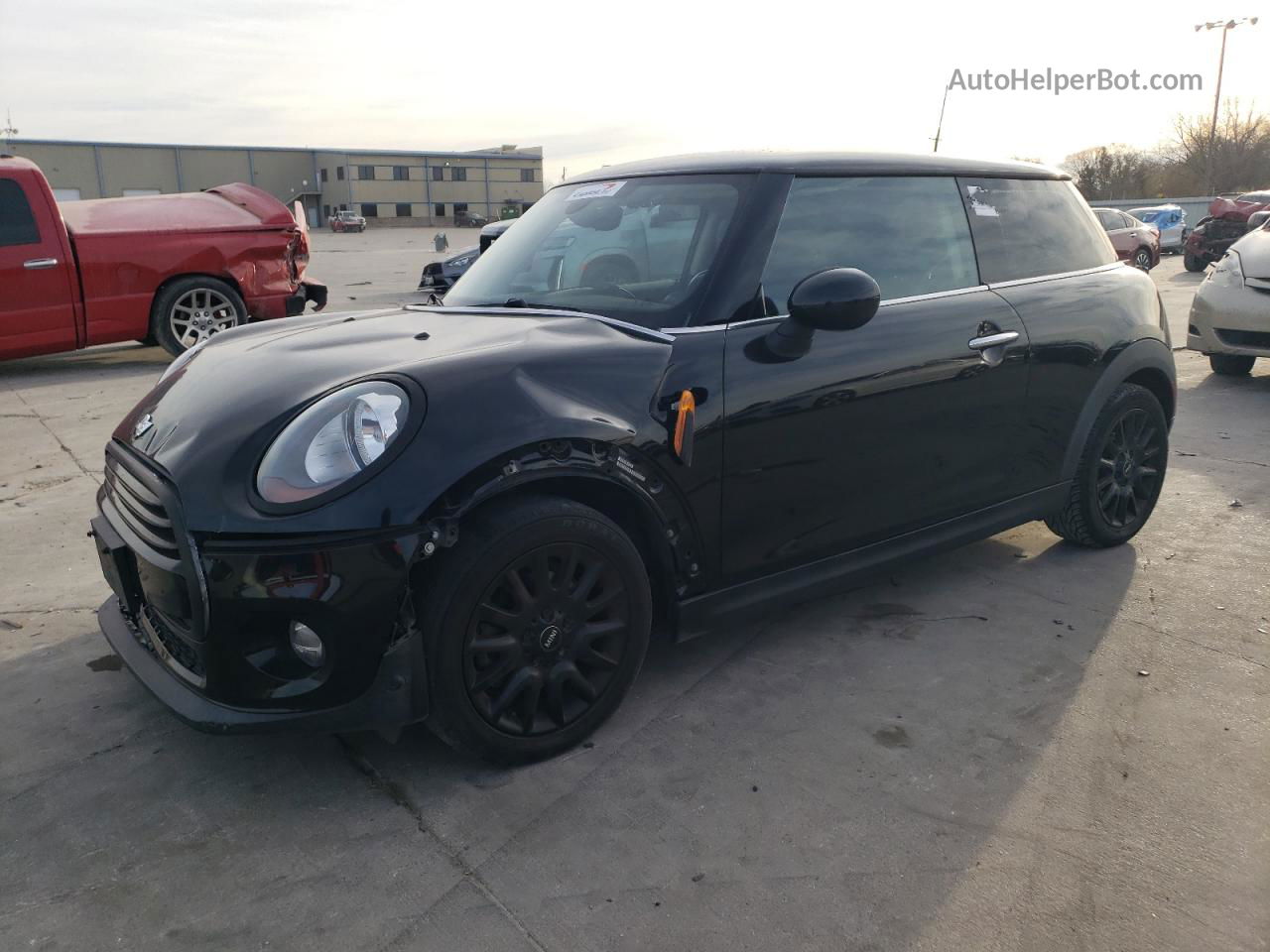 2018 Mini Cooper  Черный vin: WMWXP5C51J2G61329