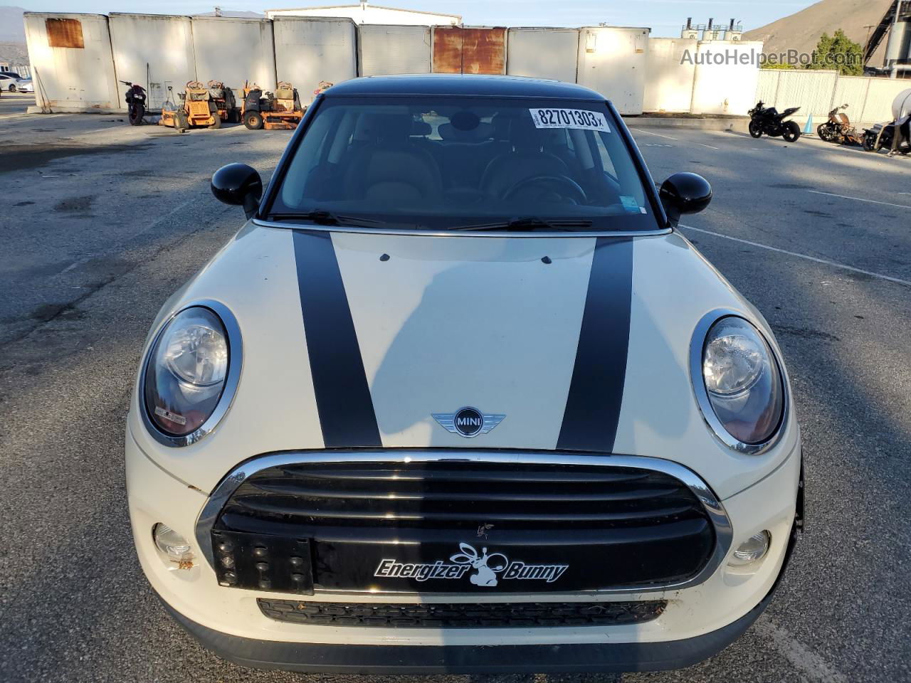 2018 Mini Cooper  Beige vin: WMWXP5C53J2G63759