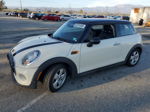 2018 Mini Cooper  Beige vin: WMWXP5C53J2G63759