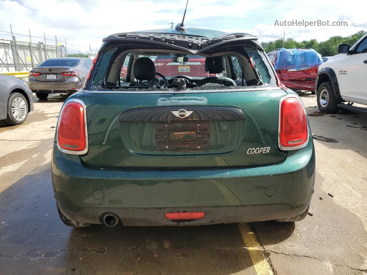 2018 Mini Cooper  Green vin: WMWXP5C57J2G63912