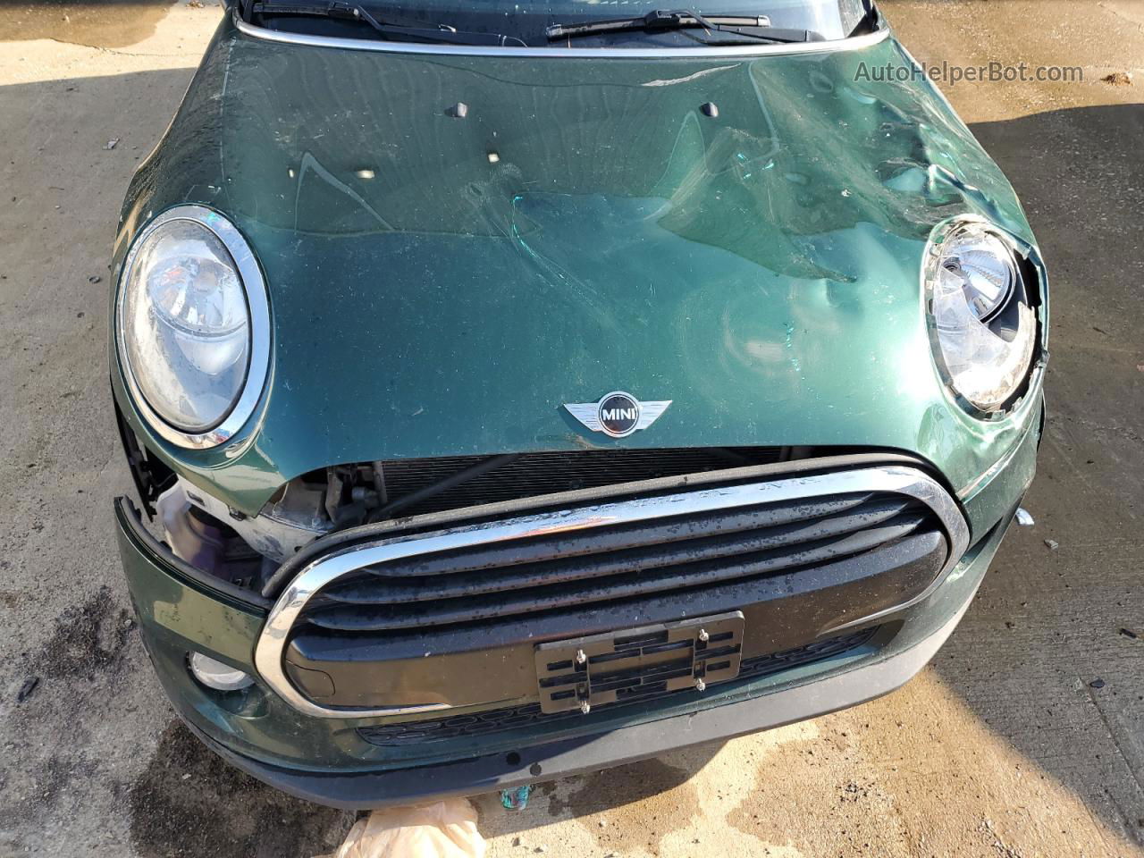 2018 Mini Cooper  Green vin: WMWXP5C57J2G63912