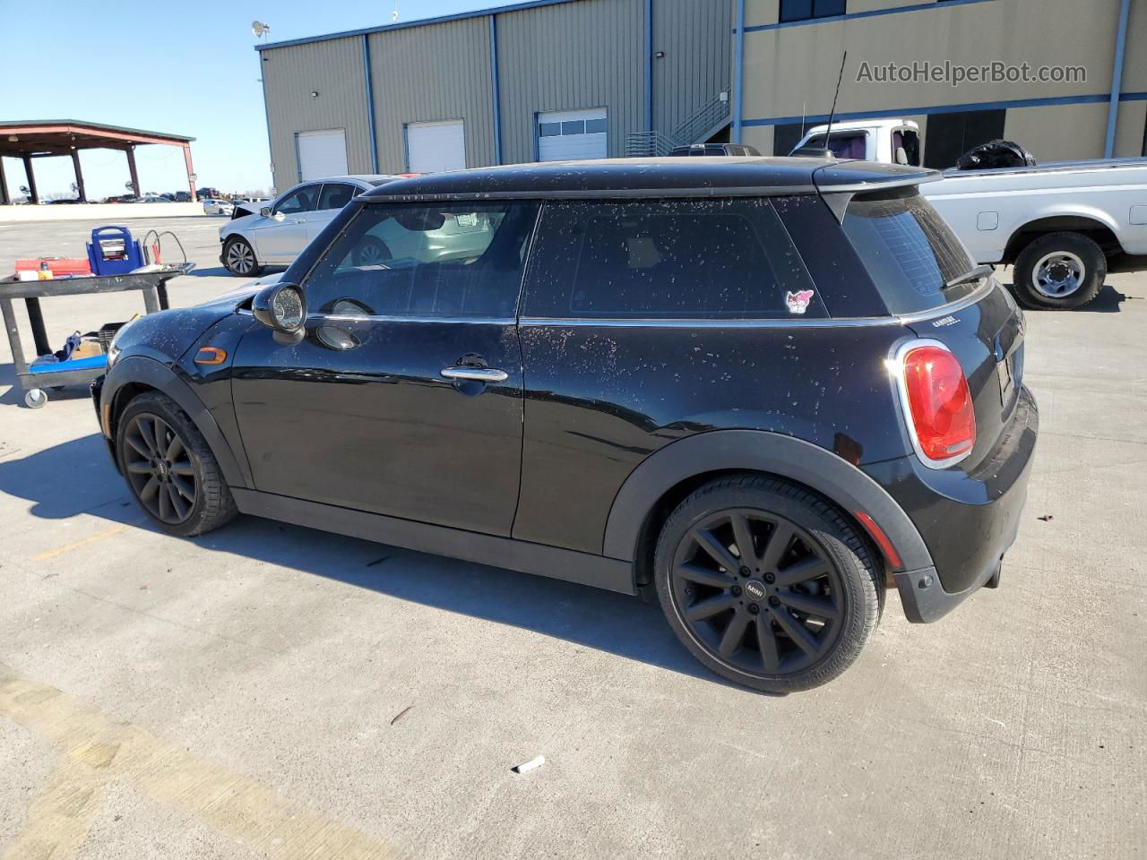 2018 Mini Cooper  Черный vin: WMWXP5C57J2H29570