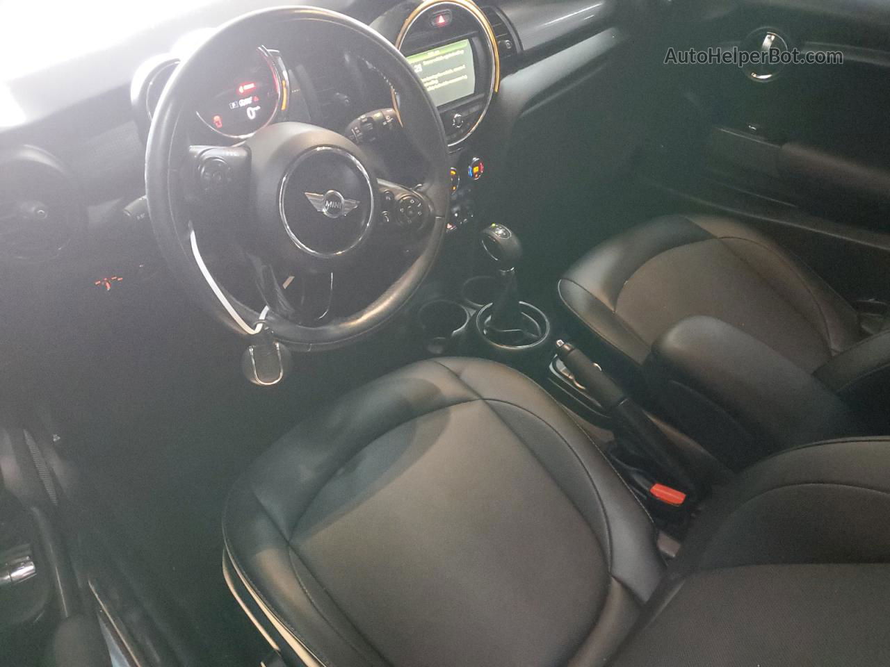 2018 Mini Cooper  White vin: WMWXP5C5XJ2G62978