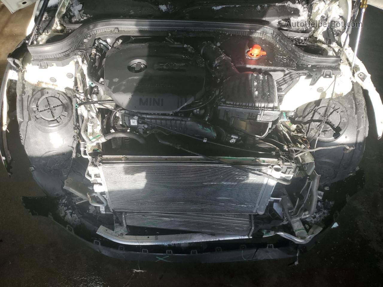 2018 Mini Cooper  White vin: WMWXP5C5XJ2G62978